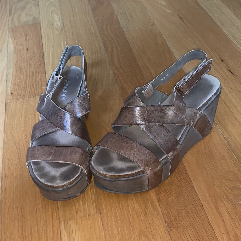 Antelope Sandals